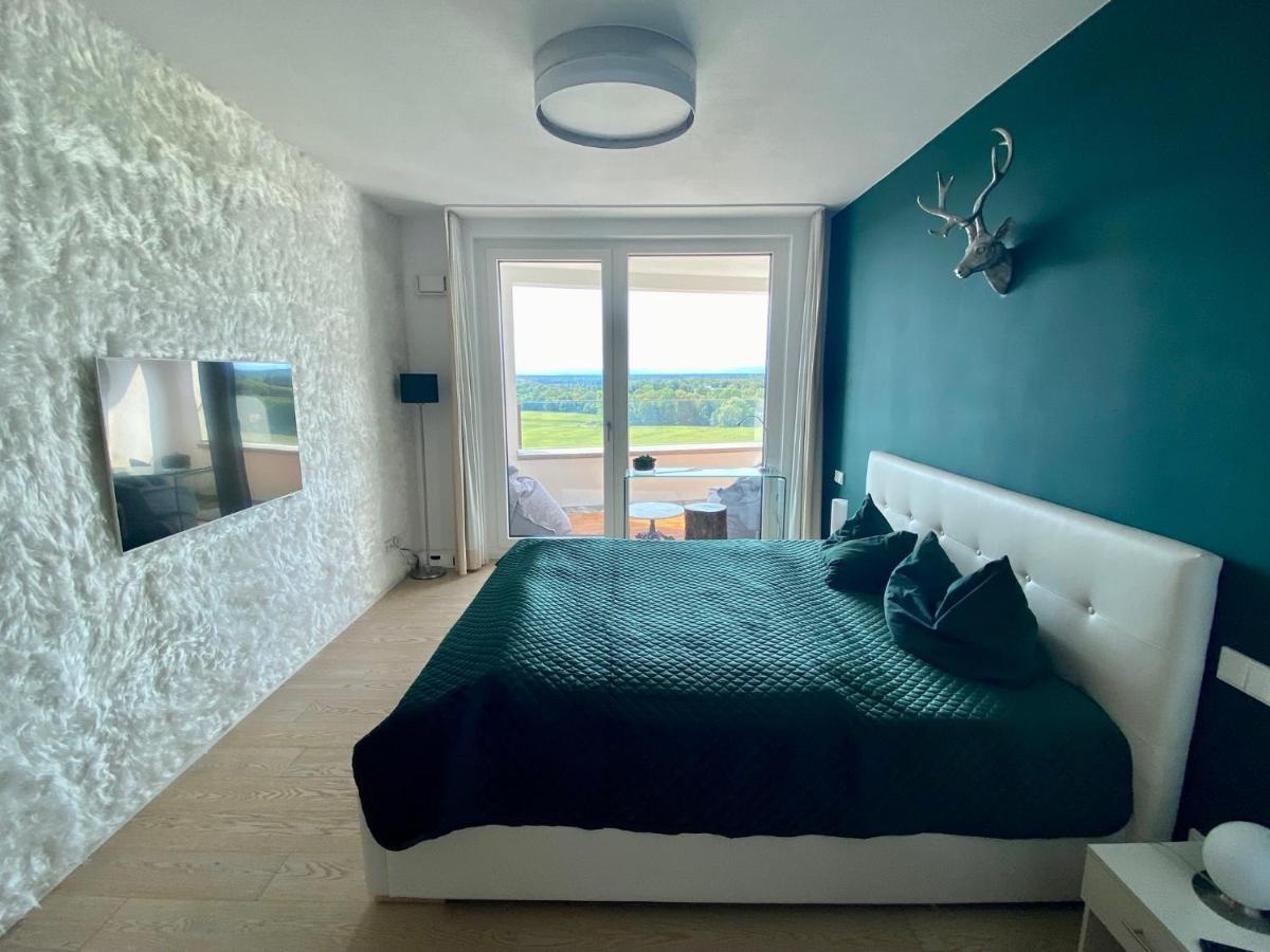 Alpen-Panorama Suite - Einzigartige Privatsuite Hoch Ueber Muenchen, 12Tes Og, Alpenblick, Loggia, Whirlpool, 15 Minuten Zum Zentrum, Ruhe Und Erholung In Der Stadt Muenchen Fuer Privat Und Geschaeftlich Reisende Exterior foto