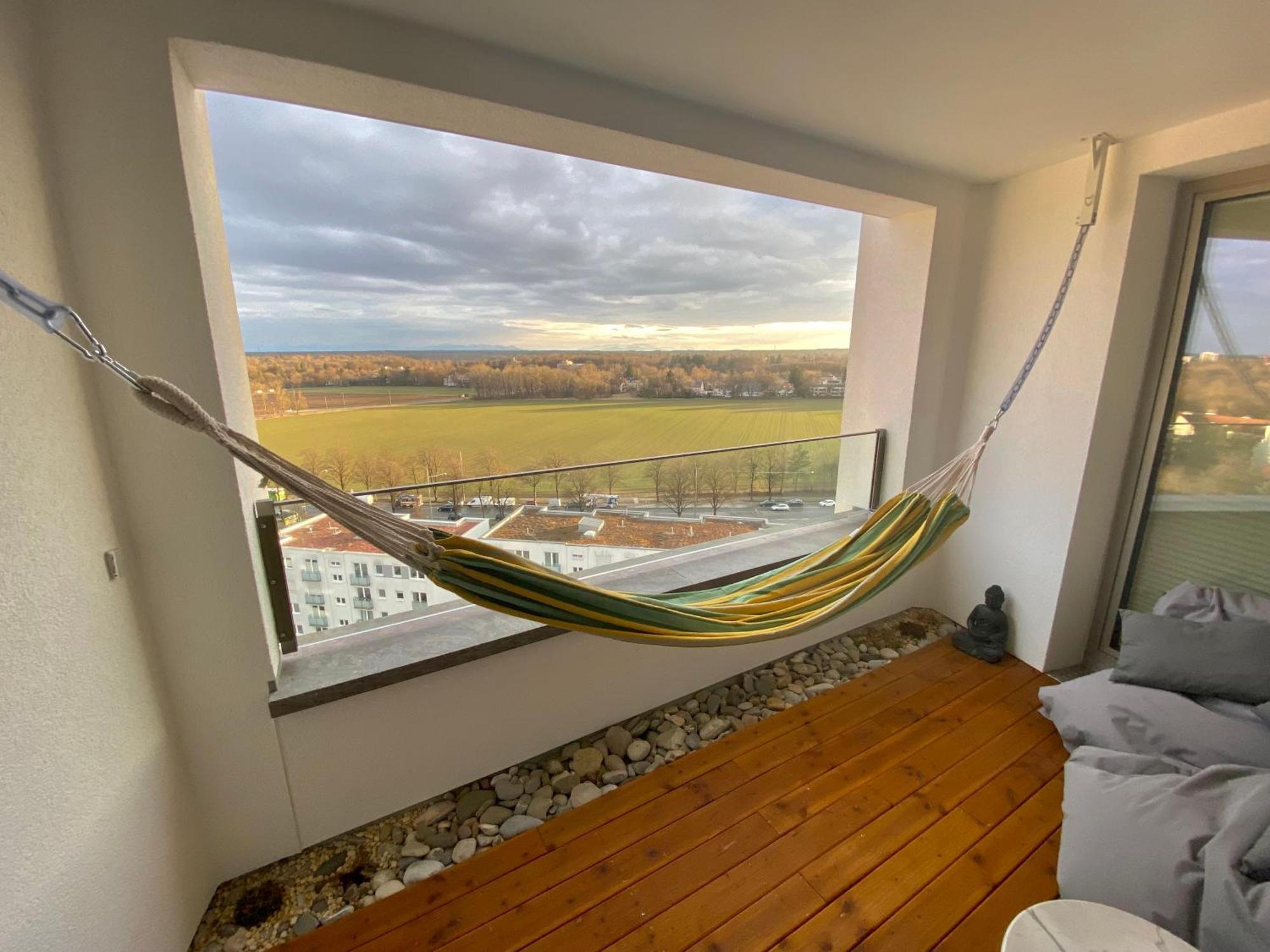 Alpen-Panorama Suite - Einzigartige Privatsuite Hoch Ueber Muenchen, 12Tes Og, Alpenblick, Loggia, Whirlpool, 15 Minuten Zum Zentrum, Ruhe Und Erholung In Der Stadt Muenchen Fuer Privat Und Geschaeftlich Reisende Exterior foto